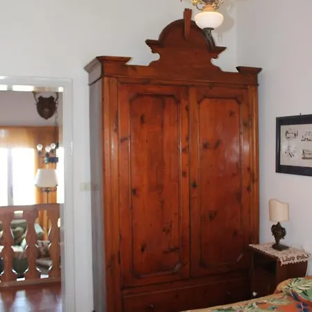 La Sirena Villa Luciano